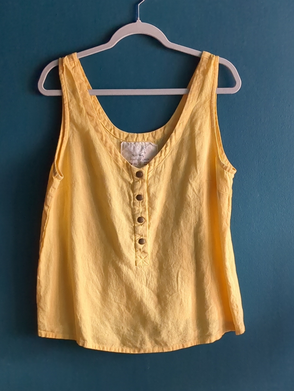 100% Linen notPERFECTLINEN Snap-Front Yellow Tank Top